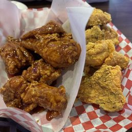 Half and half chicken, left is sweet and spicy, right is original.