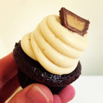 My Sweet Mini - PB Choc. - Dark Choc. cake filled w/ dark choc. ganache topped w/ peanut butter cream cheese frosting, peanut butter cup - Desserts Near Me My Sweet Mini - PB Choc. - Dark Choc. cake filled w/ dark choc. ganache topped w/ peanut butter cream cheese frosting, peanut butter cup - Desserts Near Me