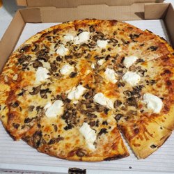 Country Pizza & Italian Grill - 3 cheese NY style pizza w mushrooms