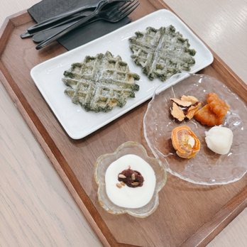 DAMO - Damo Waffle and Dagwa Sampler - Coffee & Tea Near Me - Los Angeles, California