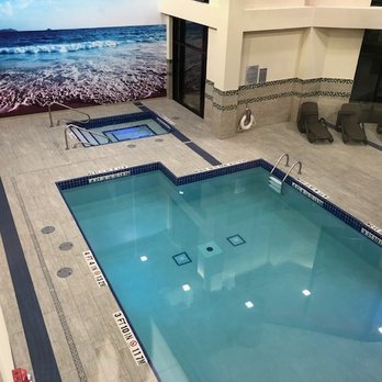 Courtyard By Marriott - Dang! That pool looked awesome and I left my trunks at home. - Hotels Near Me - Mississauga, Ontario