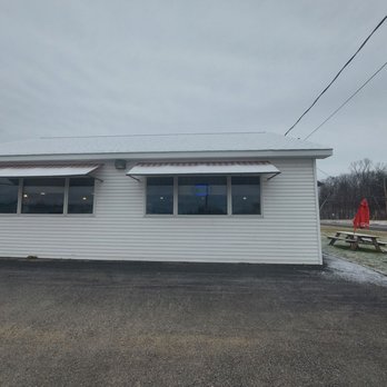 Mom & Pop's Cafe - Cafes Near Me - Ballston Spa, New York