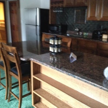 The Devlin - Kitchen facing the bathroom/bedroom - Hotels Near Me - Lake Placid, New York The Devlin - Kitchen facing the bathroom/bedroom - Hotels Near Me - Lake Placid, New York