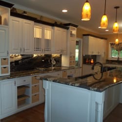Joel Steele's Custom Cabinets - A kitchen in Shelbyville, KY that we built and installed.