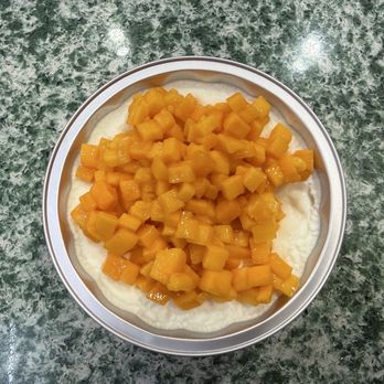 Song Kee Dessert - Milk pudding, topped with mango - Desserts Near Me - Honolulu, Hawaii Song Kee Dessert - Milk pudding, topped with mango - Desserts Near Me - Honolulu, Hawaii