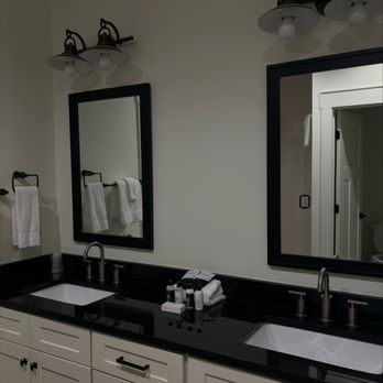 Foxhall Resort - the beautiful and big bathroom - Venues & Event Spaces Near Me - Douglasville, Georgia Foxhall Resort - the beautiful and big bathroom - Venues & Event Spaces Near Me - Douglasville, Georgia
