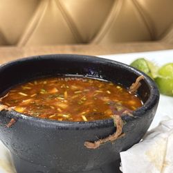 Delicias De Mexico - Plato de consomé lo dejé por salado