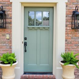 Exterior outside entrance of Neading Remodeling & Home Services - After photo Front door entryway trim surround - Memphis, Tennessee Exterior outside entrance of Neading Remodeling & Home Services - After photo Front door entryway trim surround - Memphis, Tennessee