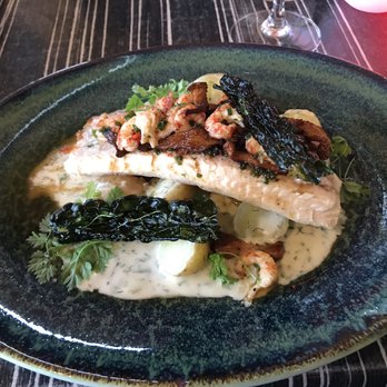 Kött & Bar - Roding (Arctic char) with potato's, crispy kale and langoustines - New American Near Me - Kalmar, H