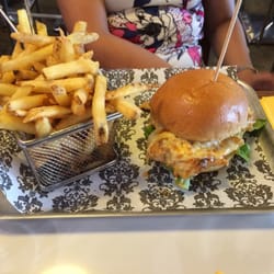 The G Counter - Chicken breast burger