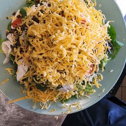 Salad chiken ranch