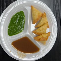 Bombay Walaa Chaat - Onion Samosa