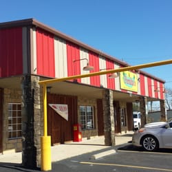 Molinas Mexican Restaurant - Parking