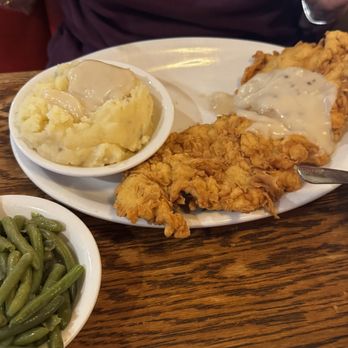 Goodson's Café - Chicken Fried Chicken - American Near Me - Tomball, Texas