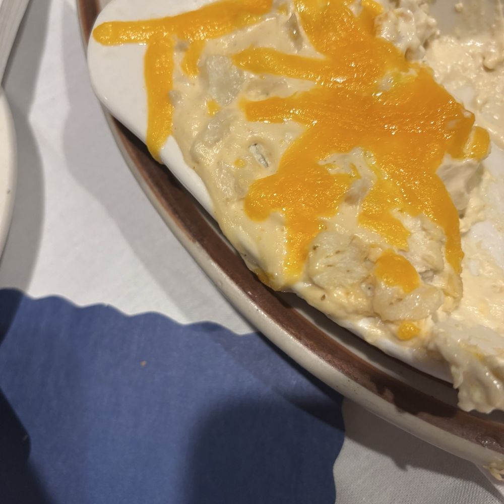 Edgewater Restaraunt - Crab dip - New American Near Me - Edgewater, Maryland