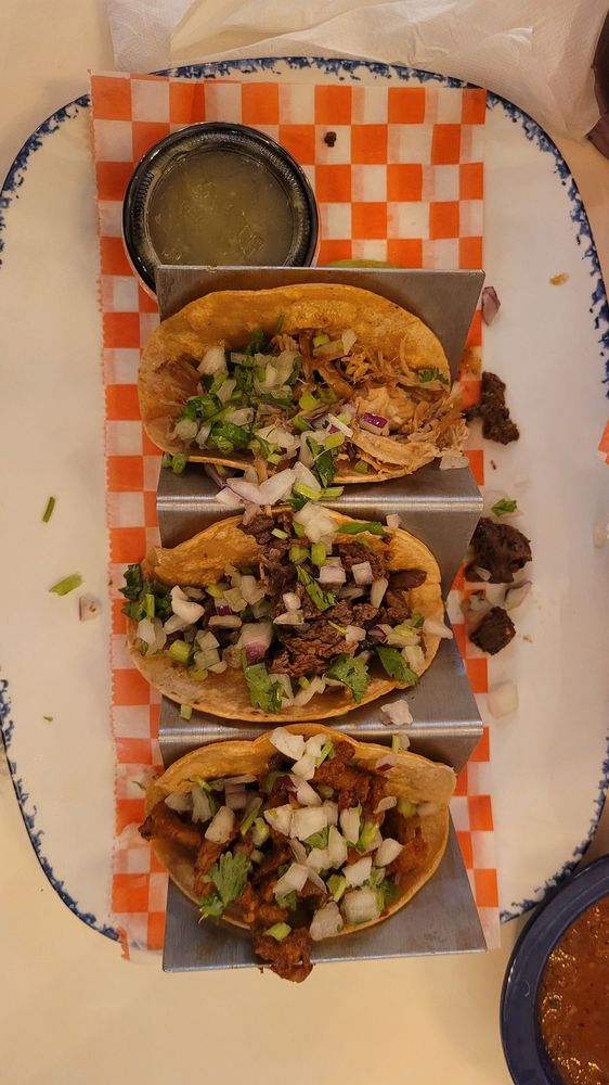 Blue Iguana Taco Bar & Cantina — Mexican restaurant in Destin