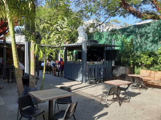 Yip Wynwood by null