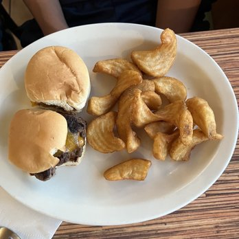 Coconut Grill - Sliders and twisty fries - American Near Me - Hilo, Hawaii Coconut Grill - Sliders and twisty fries - American Near Me - Hilo, Hawaii