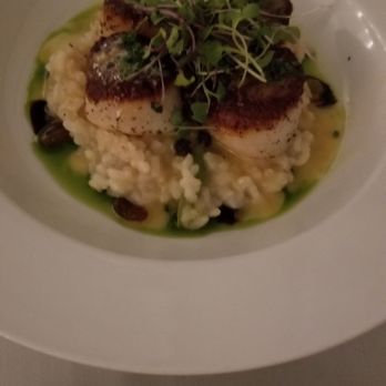 L'Escargot - Scallops - French Near Me - Carmel, California L'Escargot - Scallops - French Near Me - Carmel, California