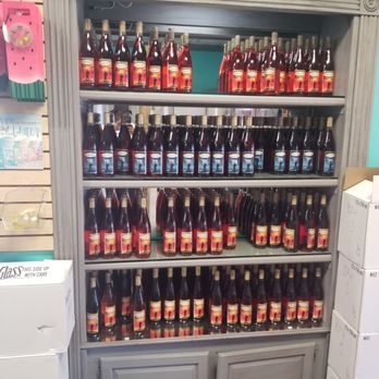 Boardwalk Winery - Wine Tasting Room Near Me - Myrtle Beach, South Carolina
