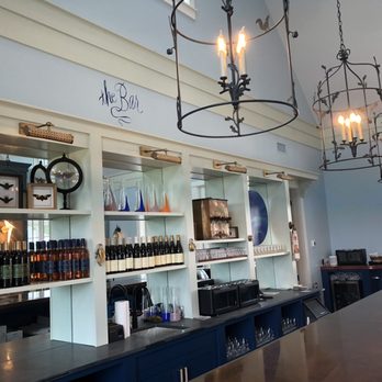 Merrie Mill Farm & Vineyard - Wine Tasting Room Near Me - Keswick, Virginia