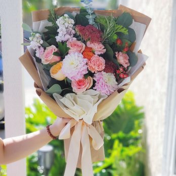 Petals and Sea Breeze - Florists Near Me