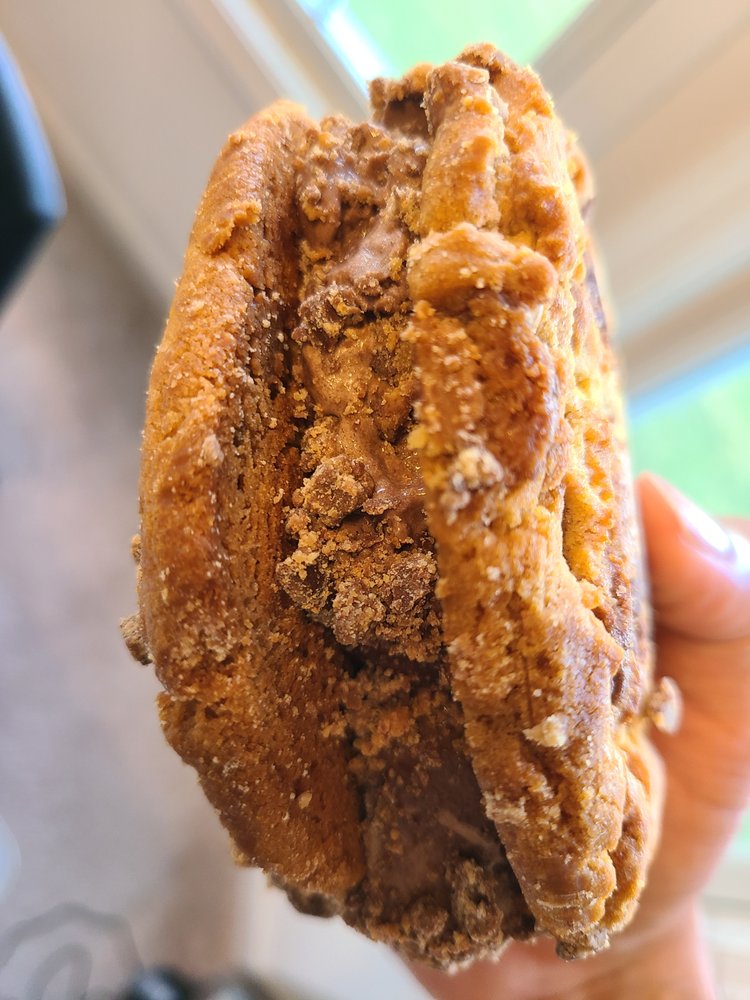 MOORIAH’S Updated September 2024 Vernon, Connecticut Ice Cream