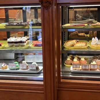 Jolly Holiday Bakery Cafe - Bakeries Near Me - Anaheim, California
