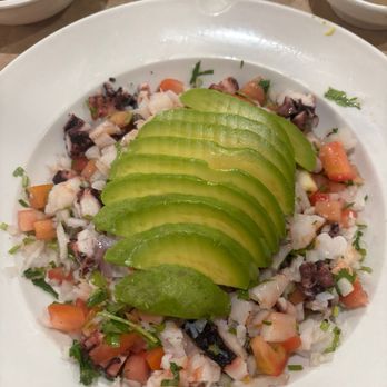 Dos Amigos - Ceviche con pulpo y camaron - Mexican Near Me - Lenoir, North Carolina