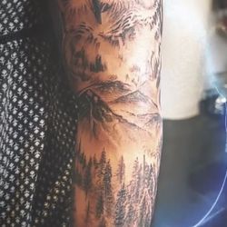Calaveras Tattoo Studio - Owl with landscape