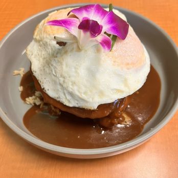 Guieb Cafe - Prime Rib Loco Moco w/Brown Rice - New American Near Me - Honolulu, Hawaii