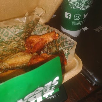 Wingstop - Chicken Wings Near Me - Lincoln Park, Michigan