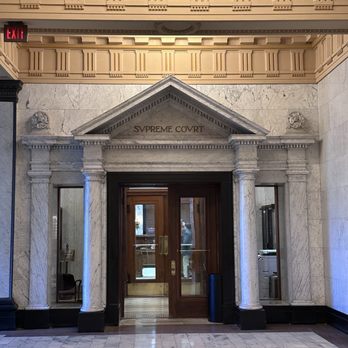 Mississippi State Capitol - Supreme Court - Landmarks & Historical Buildings Near Me - Jackson, Mississippi