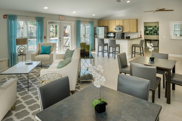 The Lexington by null