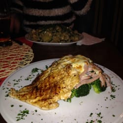 Restauracja Warsztat - Chicken Parma with a whole broccoli :-)