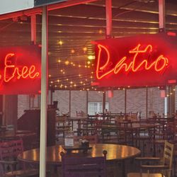 Drake Diner - Nice patio for those into such things.