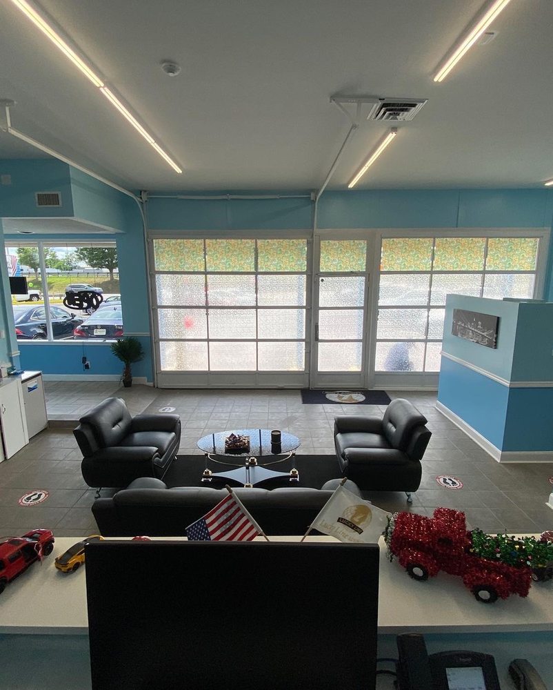 LUCKY LINE MOTORS Updated September 2024 Request Consultation