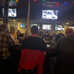 Islander Bar & Grille - Bar