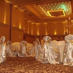 A Mode Events - Where special moments are always in style!