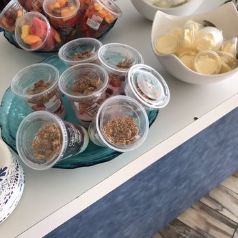 Aqua Blue Hotel - Breakfast - Hotels Near Me - Narragansett, Rhode Island Aqua Blue Hotel - Breakfast - Hotels Near Me - Narragansett, Rhode Island