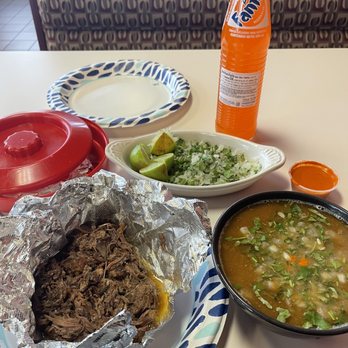 La Oveja Negra Eatery - Barbacoa, consomé - Mexican Near Me - Tacoma, Washington