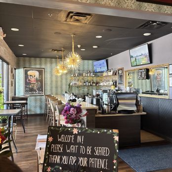 The Toast - Bar area - Salad Near Me - Surprise, Arizona The Toast - Bar area - Salad Near Me - Surprise, Arizona