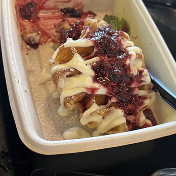 Eggbred - Mixed berry waffle - Breakfast & Brunch Near Me - La Habra, California Eggbred - Mixed berry waffle - Breakfast & Brunch Near Me - La Habra, California