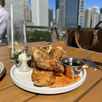 Cindy's Rooftop - New American Near Me - Chicago, Illinois