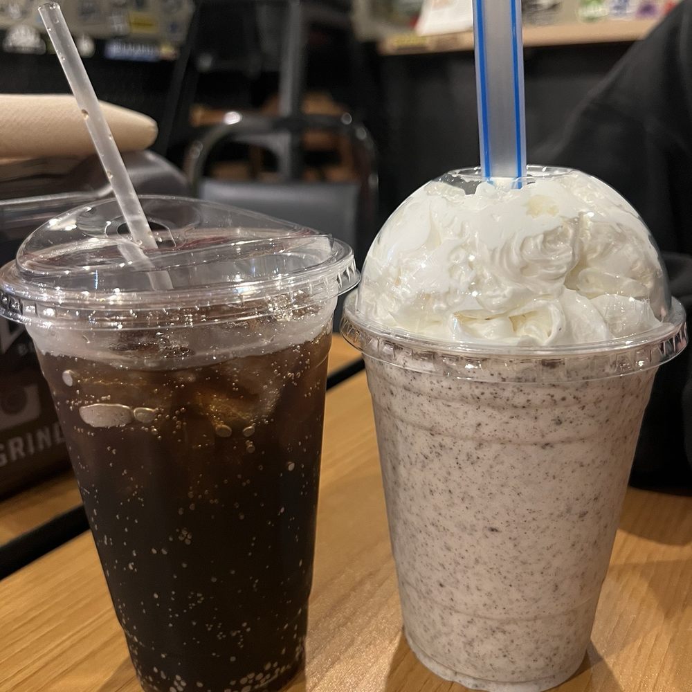 20oz Fountain Drink (Left) & Regular Oreo Shake (Right)