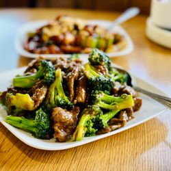 China Delight - Beef with broccoli