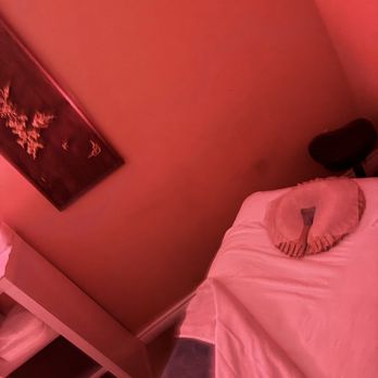 Queen Massage - Just the bed - Massage Near Me - Los Alamitos, California