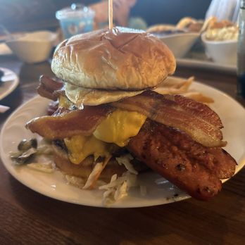 Beelow's Steakhouse - Steakhouses Near Me - Lake Zurich, Illinois