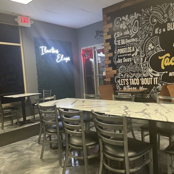Tacos El Capi - Seating - Tacos Near Me - Madison, Wisconsin