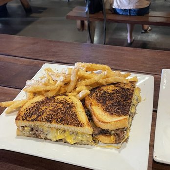 Hop DeVine - Filet Melt with Truffle Fries - New American Near Me - Livermore, California Hop DeVine - Filet Melt with Truffle Fries - New American Near Me - Livermore, California